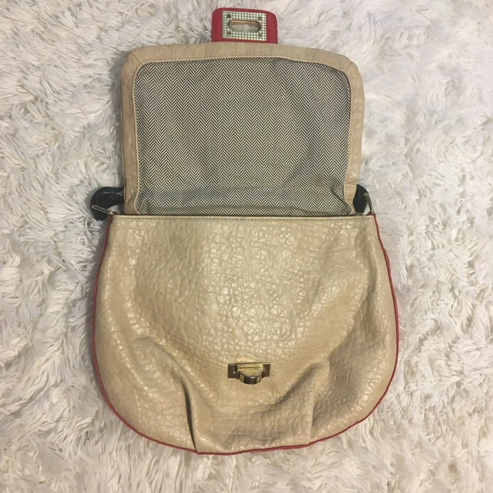 Vintage Steve Madden purse - Picture 9 of 13